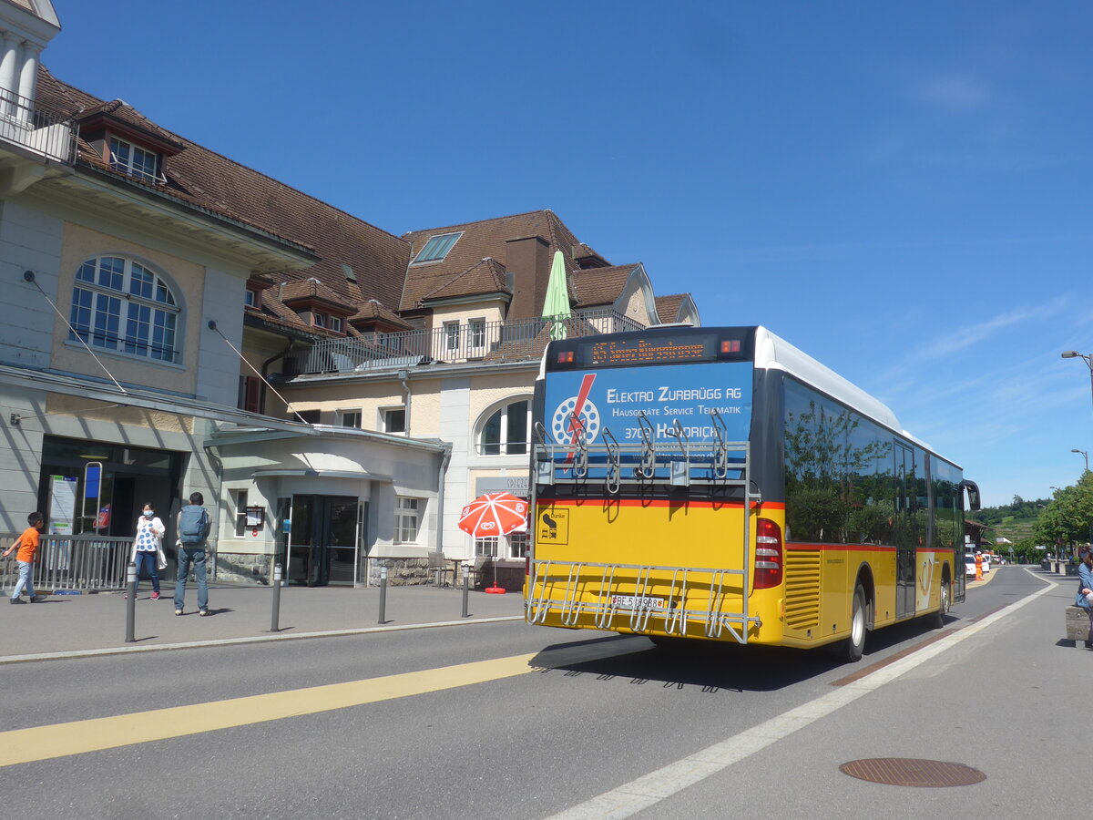 (226'024) - PostAuto Bern - BE 538'988 - Mercedes (ex BE 637'781 - Mercedes am 26. Juni 2021 beim Bahnhof Spiez