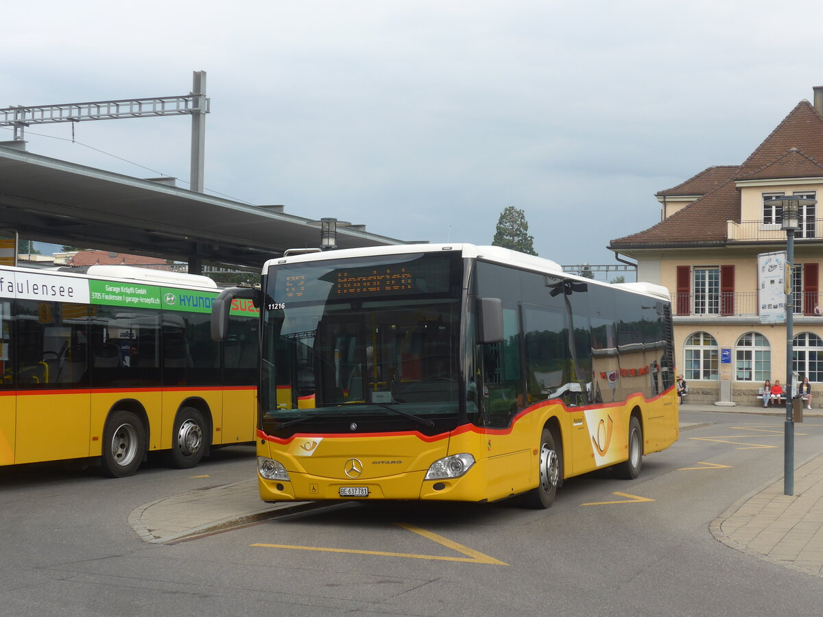(226'686) - PostAuto Bern - BE 637'781 - Mercedes am 24. Juli 2021 beim Bahnhof Spiez