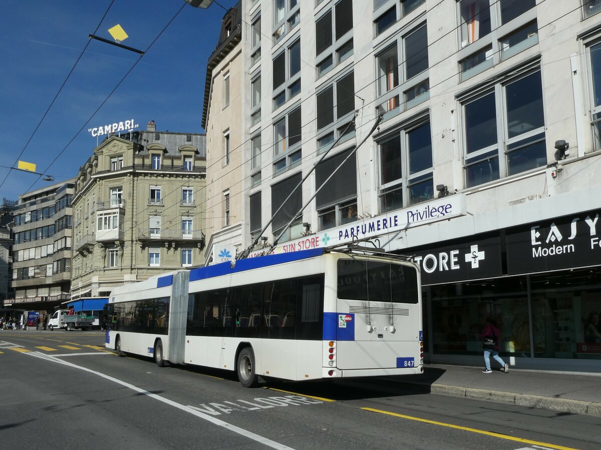 (228'855) - TL Lausanne - Nr. 847 - Hess/Hess Gelenktrolleybus am 11. Oktober 2021 in Lausanne, Bel-Air