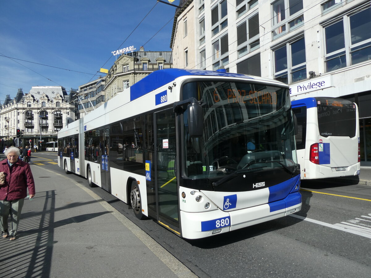 (228'858) - TL Lausanne - Nr. 880 - Hess/Hess Gelenktrolleybus am 11. Oktober 2021 in Lausanne, Bel-Air