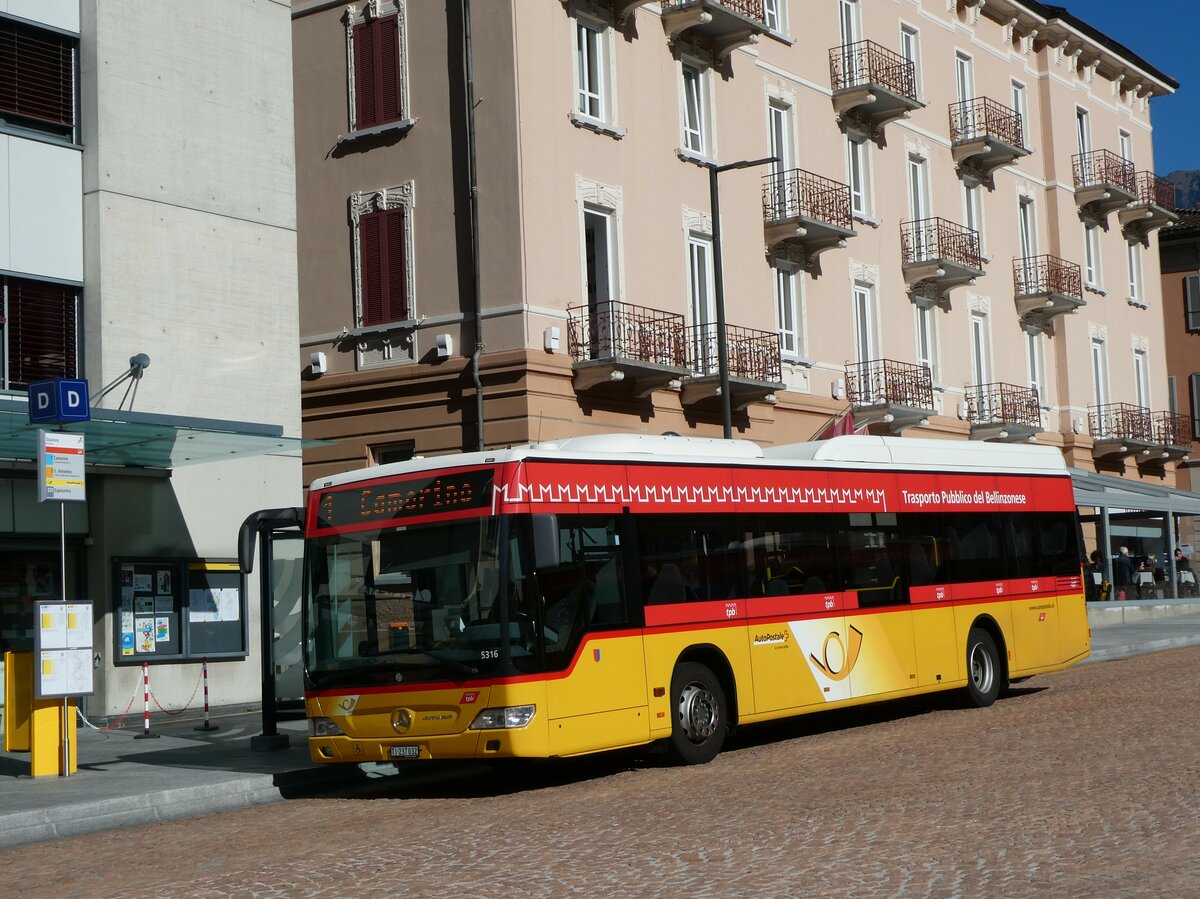 (229'148) - AutoPostale Ticino - TI 237'032 - Mercedes am 14. Oktober 2021 beim Bahnhof Bellinzona