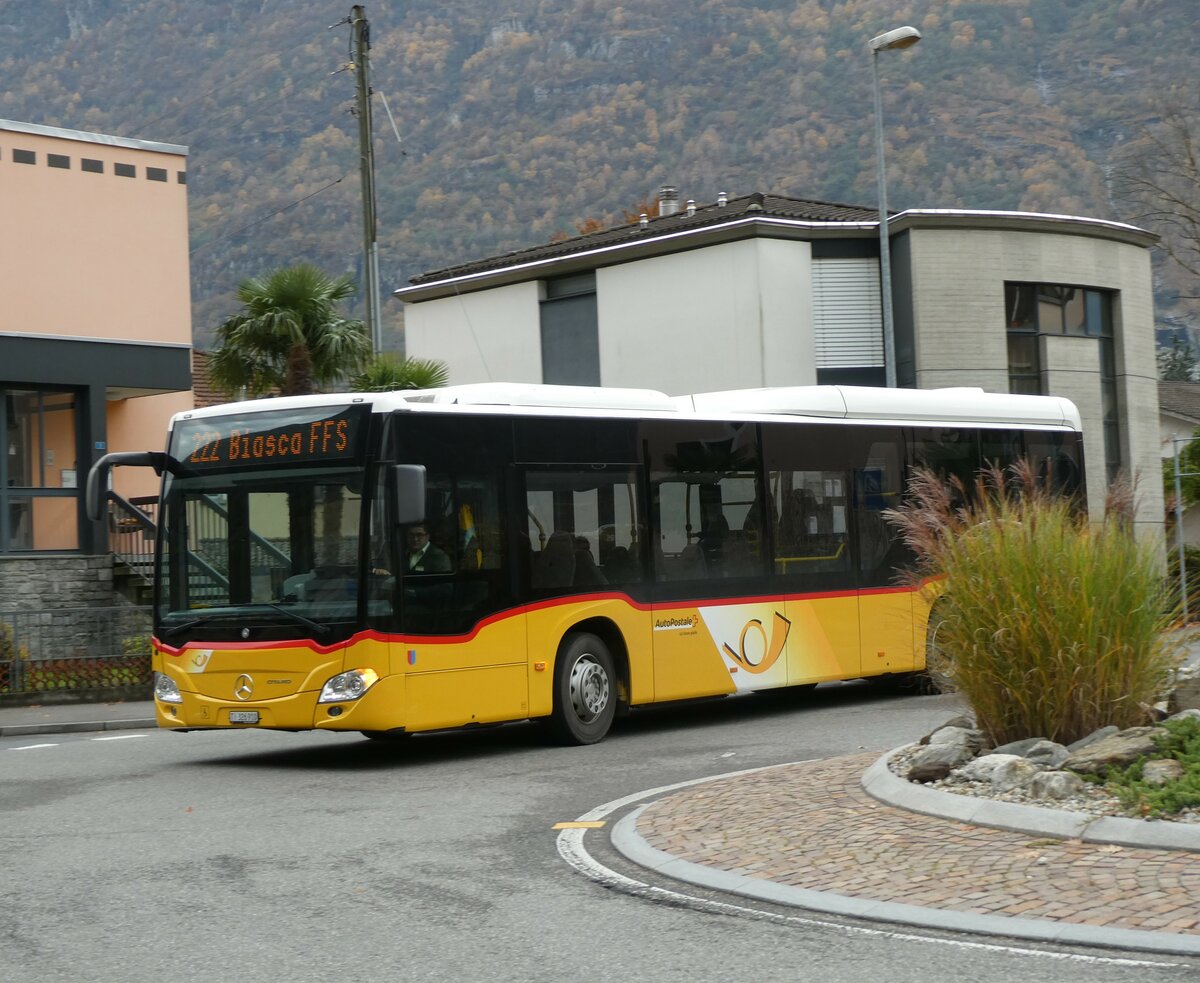 (230'443) - AutoPostale Ticino - TI 326'910 - Mercedes am 10. November 2021 in Biasca, Via Generale Guisan