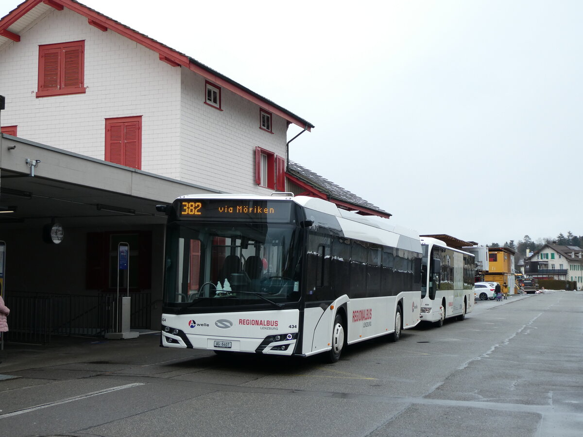 (231'099) - Knecht, Windisch - Nr. 434/AG 6407 - Solaris am 11. Dezember 2021 beim Bahnhof Mgenwil