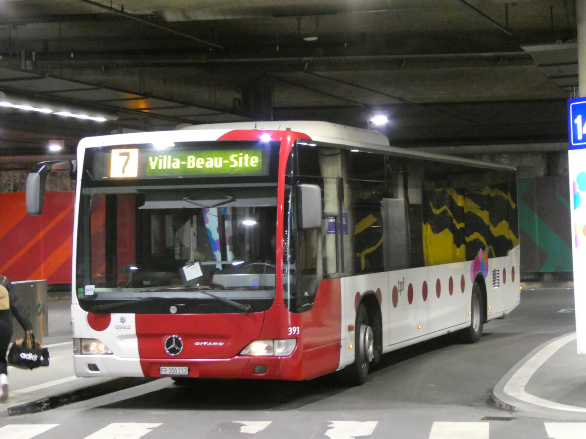 (231'236) - TPF Fribourg - Nr. 393/FR 300'212 - Mercedes (ex Nr. 801) am 14. Dezember 2021 in Fribourg, Busbahnhof