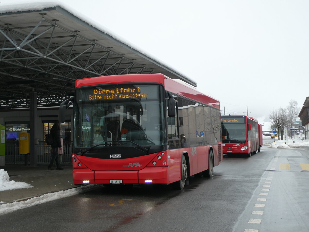 (231'387) - AFA Adelboden - Nr. 39/BE 25'753 - Scania/Hess am 16. Dezember 2021 beim Bahnhof Frutigen