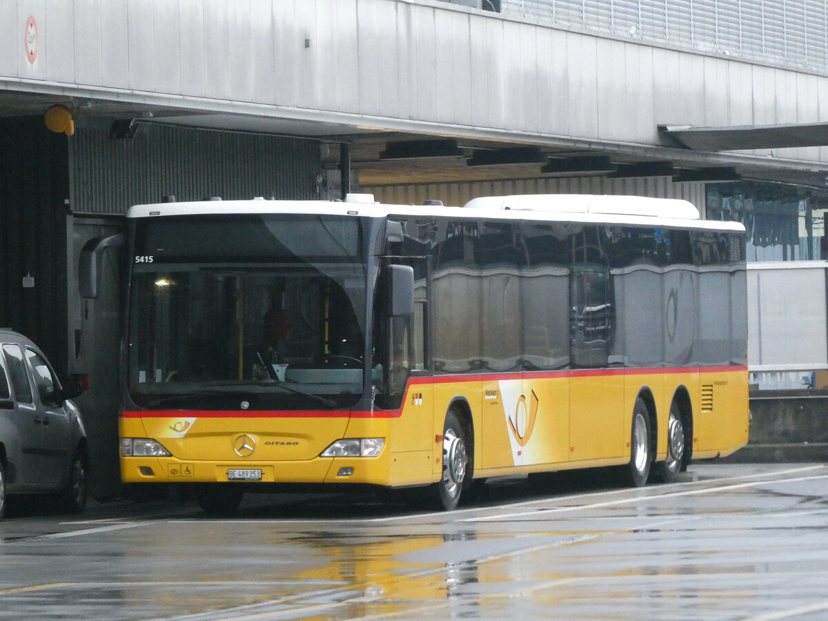 (231'550) - PostAuto Bern - Nr. 5415/BE 489'253 - Mercedes (ex AVA Biel Nr. 5) am 26. Dezember 2021 in Bern, Postautostation