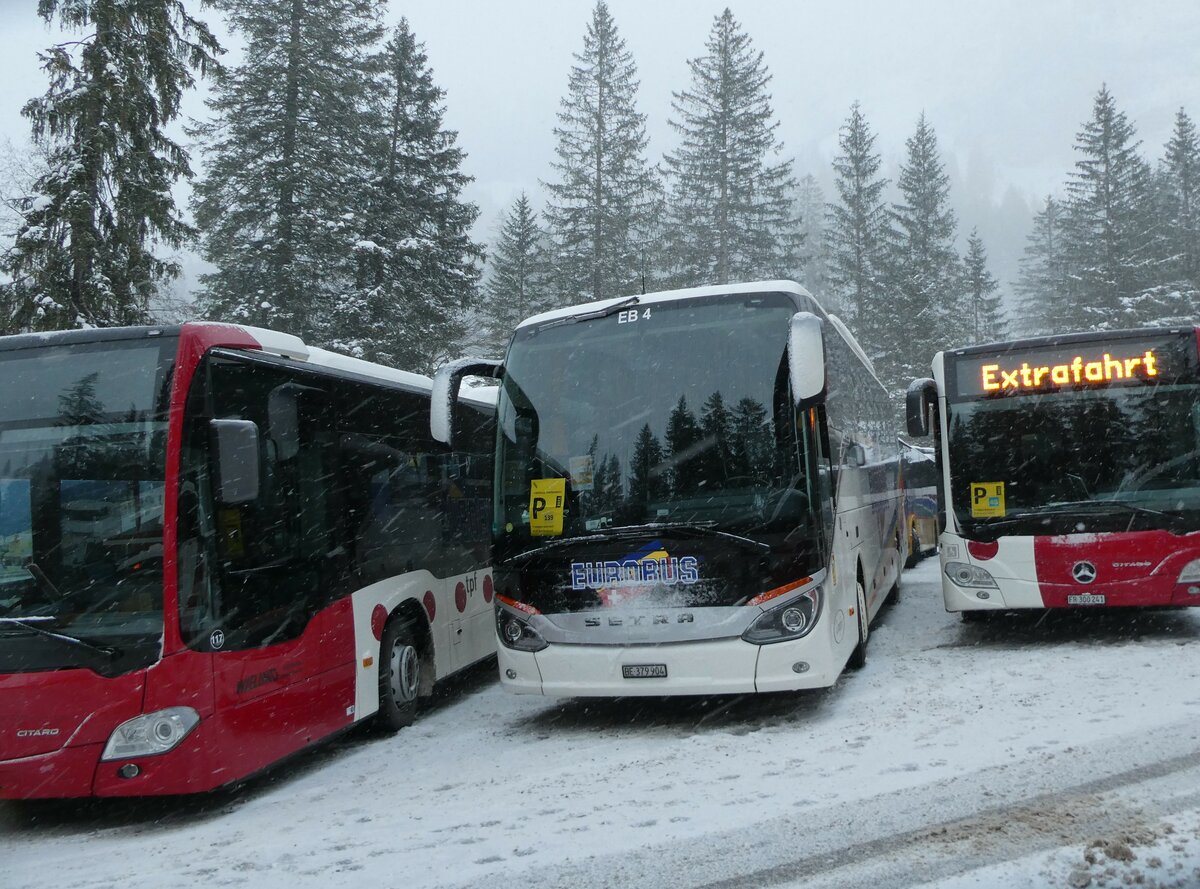 (231'872) - Eurobus, Bern - Nr. 4/BE 379'904 - Setra am 9. Januar 2022 in Adelboden, Unter dem Birg