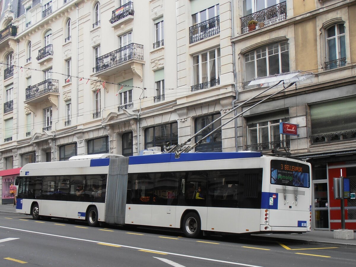 (233'942) - TL Lausanne - Nr. 838 - Hess/Hess Gelenktrolleybus am 13. Mrz 2022 beim Bahnhof Lausanne