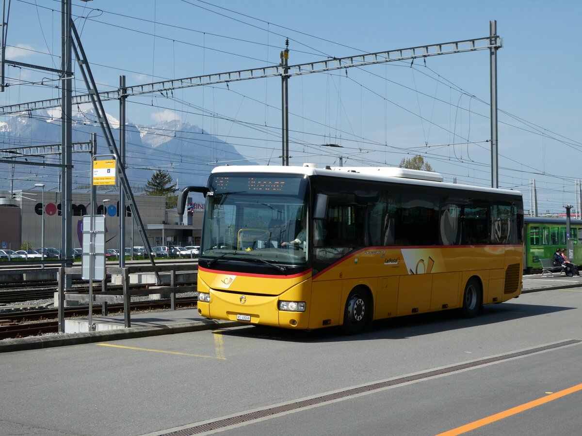 (234'587) - MOB Montreux - VS 49'249 - Irisbus (ex TPC Aigle Nr. CP24; ex TPC Aigle VD 1085) am 15. April 2022 beim Bahnhof Aigle