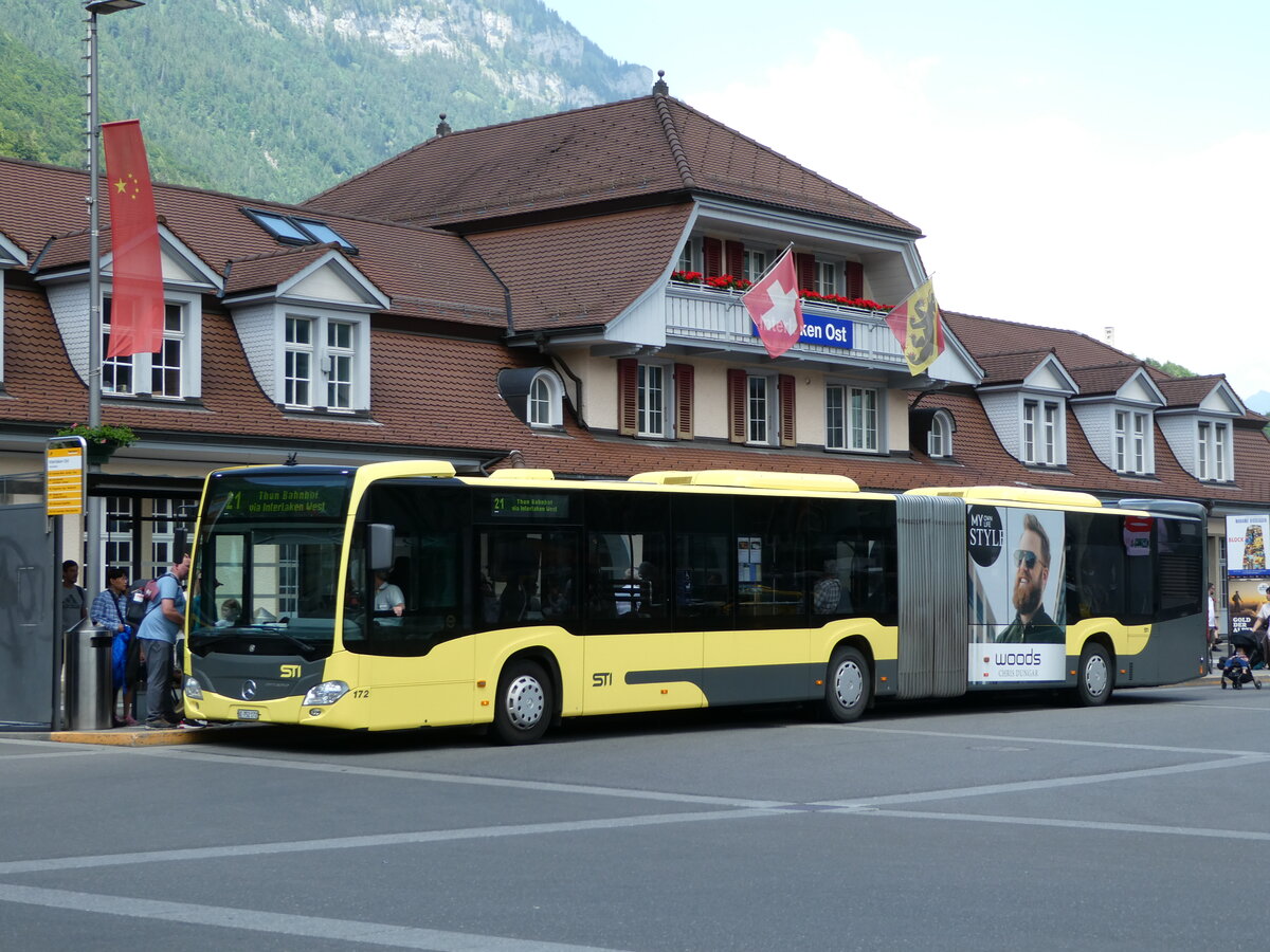 (236'723) - STI Thun - Nr. 172/BE 752'172 - Mercedes am 4. Juni 2022 beim Bahnhof Interlaken Ost