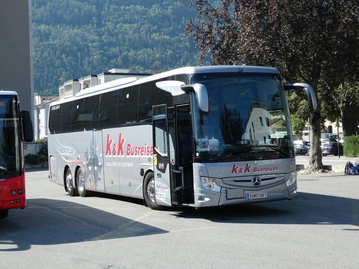 (238'084) - Aus Oesterreich: k&k Busreisen, Hornstein - EU STAR 1 - Mercedes am 16. Juli 2022 beim Bahnhof Martigny