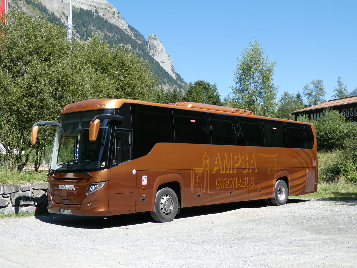 (239'078) - Aus Spanien: Ampsa, Girona - Nr. 123/0671 LSW - Scania am 16. August 2022 in Kandersteg, Pfadizentrum