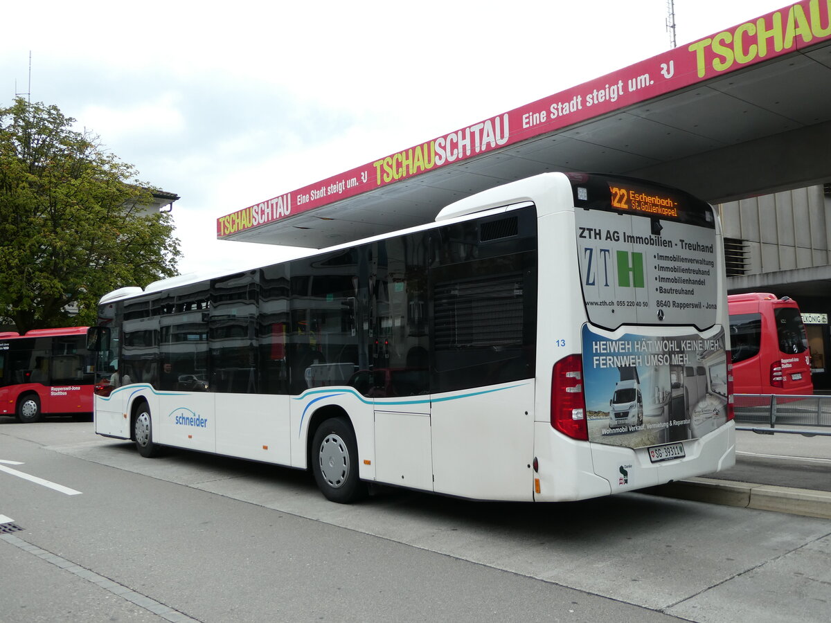 (239'114) - Schneider, Ermenswil - Nr. 13/SG 39'311 - Mercedes am 20. August 2022 beim Bahnhof Rapperswil