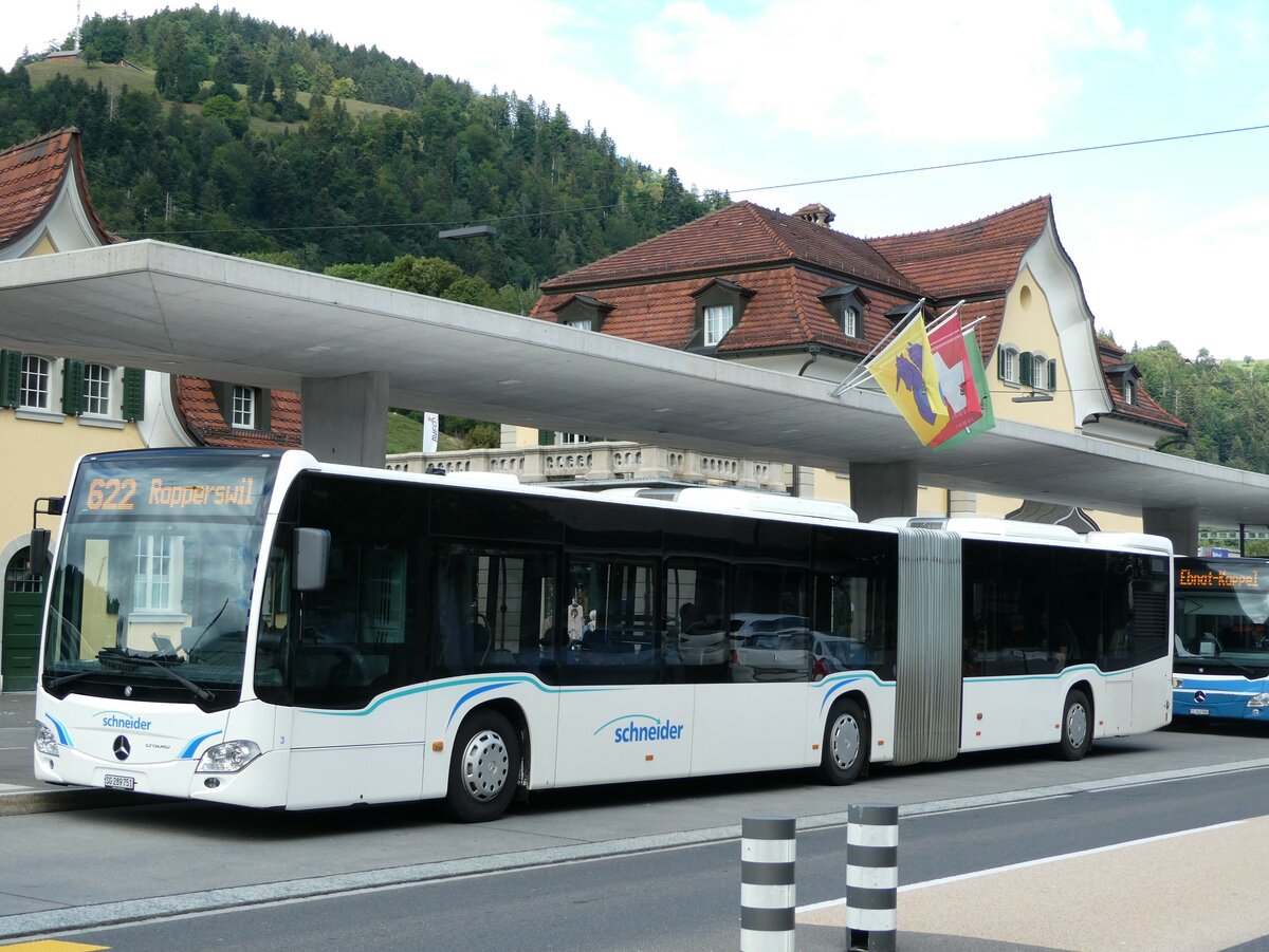 (239'121) - Schneider, Ermenswil - Nr. 3/SG 289'751 - Mercedes am 20. August 2022 beim Bahnhof Wattwil