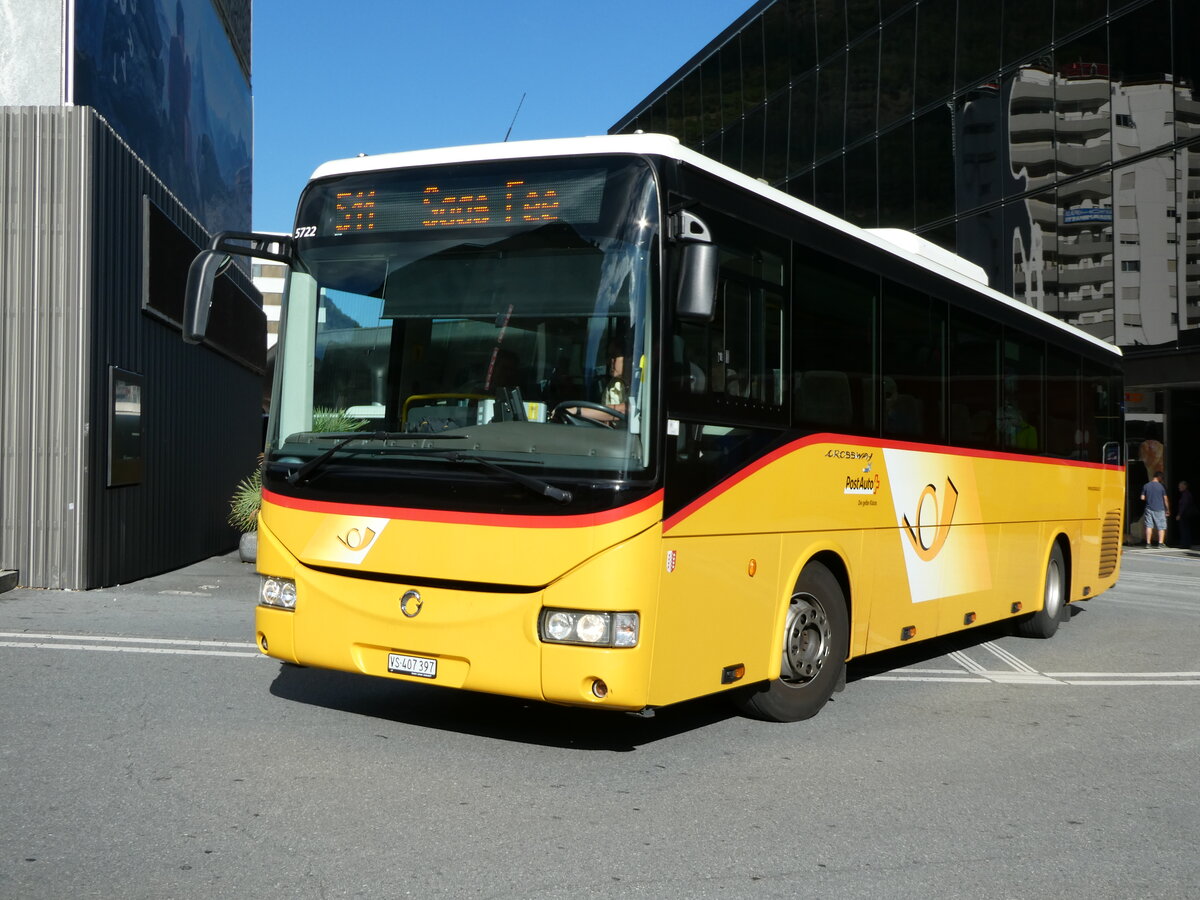 (239'329) - PostAuto Wallis - VS 407'397 - Irisbus am 21. August 2022 beim Bahnhof Visp