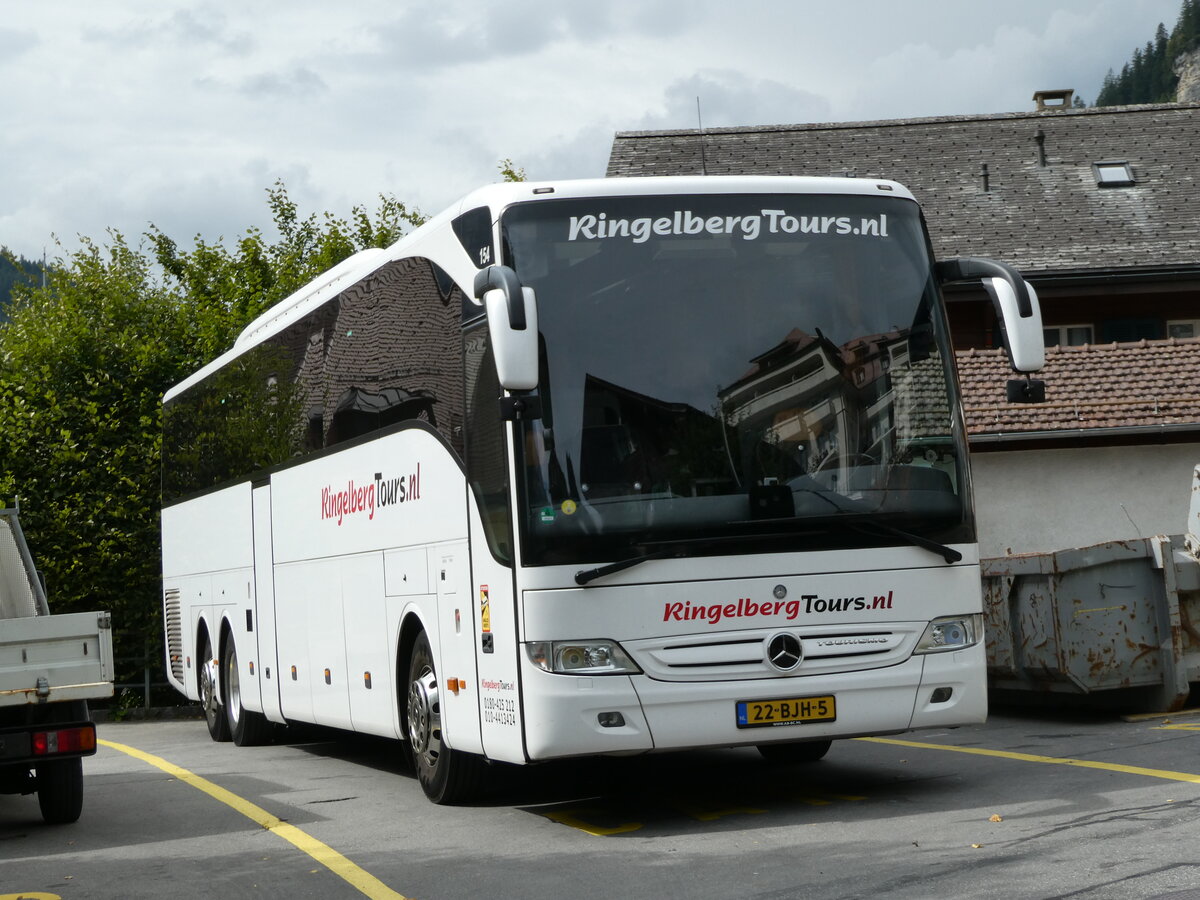 (239'962) - Aus Holland: Ringelberg, Ridderkerk - Nr. 154/22-BJH-5 - Mercedes am 6. September 2022 in Adelboden, Landstrasse