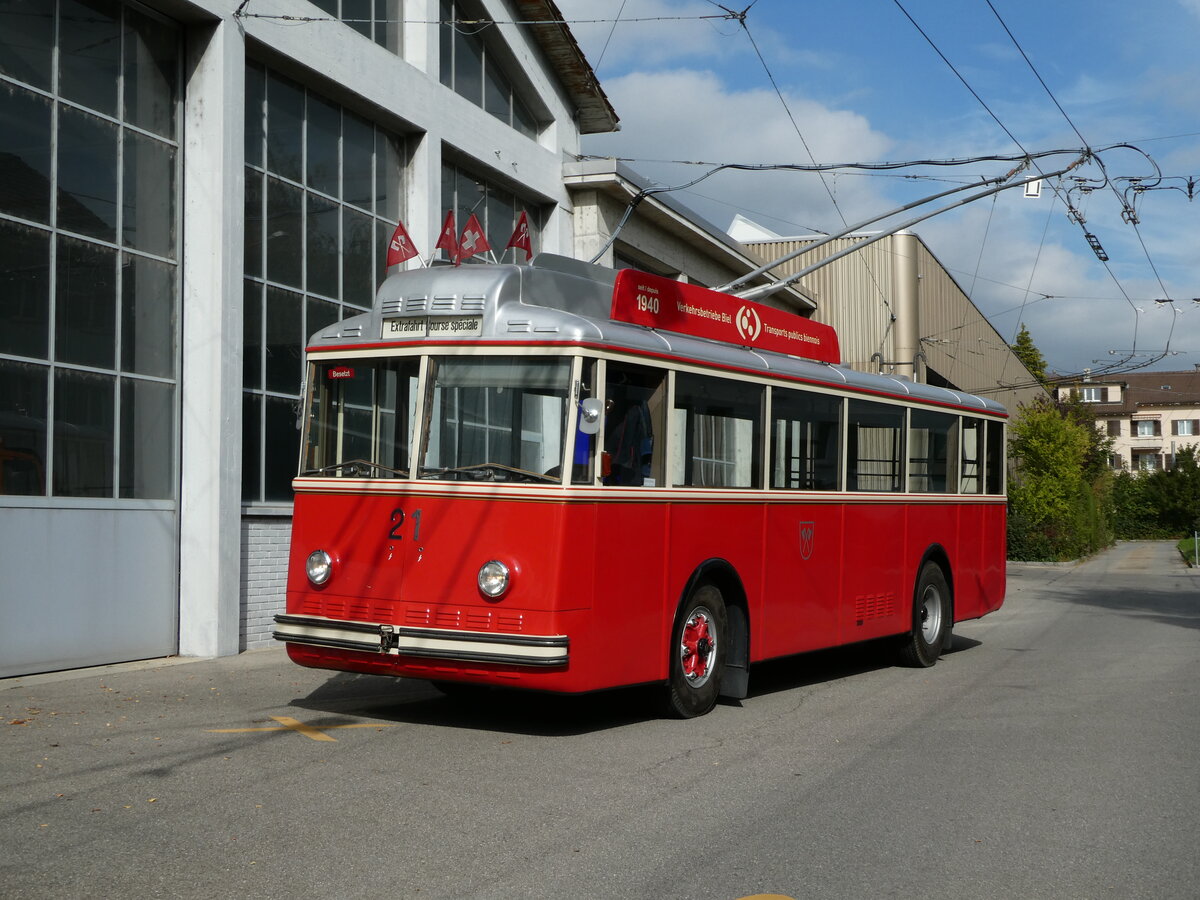 (240'836) - VB Biel - Nr. 21 - Berna/Hess Trolleybus am 9. Oktober 2022 in Biel, Depot