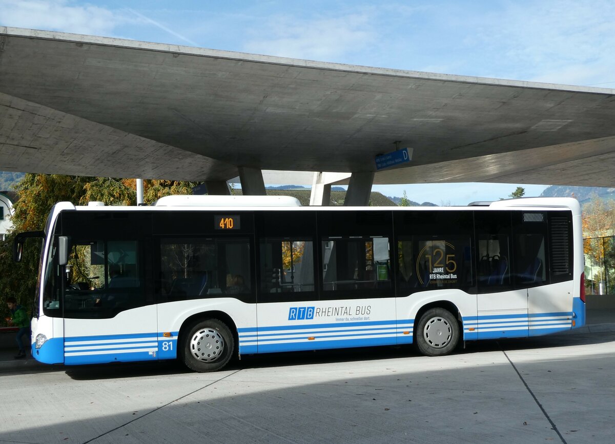 (240'922) - RTB Altsttten - Nr. 81/SG 313'593 - Mercedes am 11. Oktober 2022 beim Bahnhof Buchs