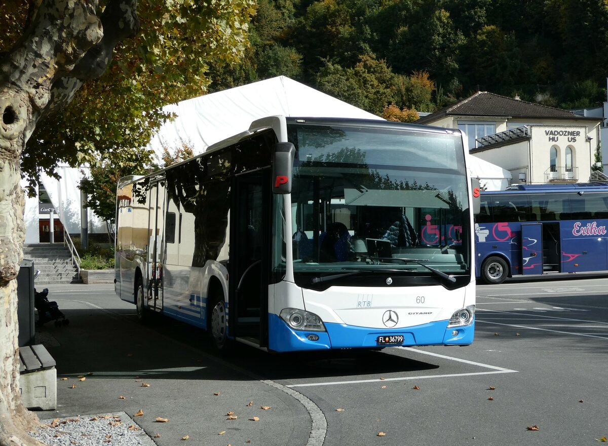 (240'950) - Schdler, Triesenberg (RTB 60) - FL 36'799 - Mercedes am 11. Oktober 2022 in Vaduz, Stdtle