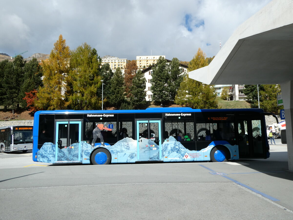 (241'086) - Engadin Bus, St. Moritz - Nr. 103/GR 100'103 - MAN am 12. Oktober 2022 beim Bahnhof St. Moritz