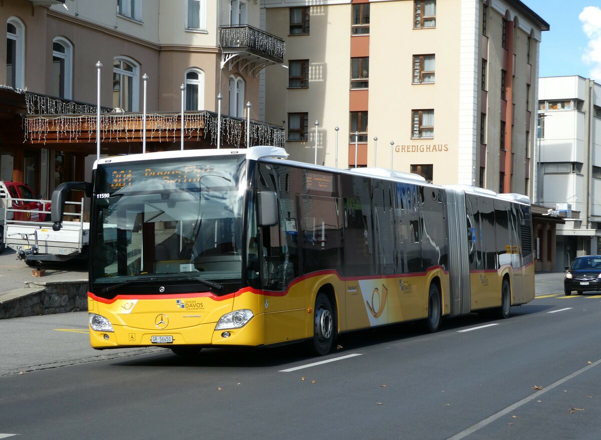 (241'134) - PostAuto Graubnden - GR 56'450 - Mercedes am 12. Oktober 2022 beim Bahnhof Davos Dorf