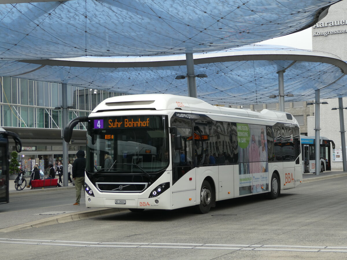 (242'553) - BBA Aarau - Nr. 45/AG 26'045 - Volvo am 12. November 2022 beim Bahnhof Aarau