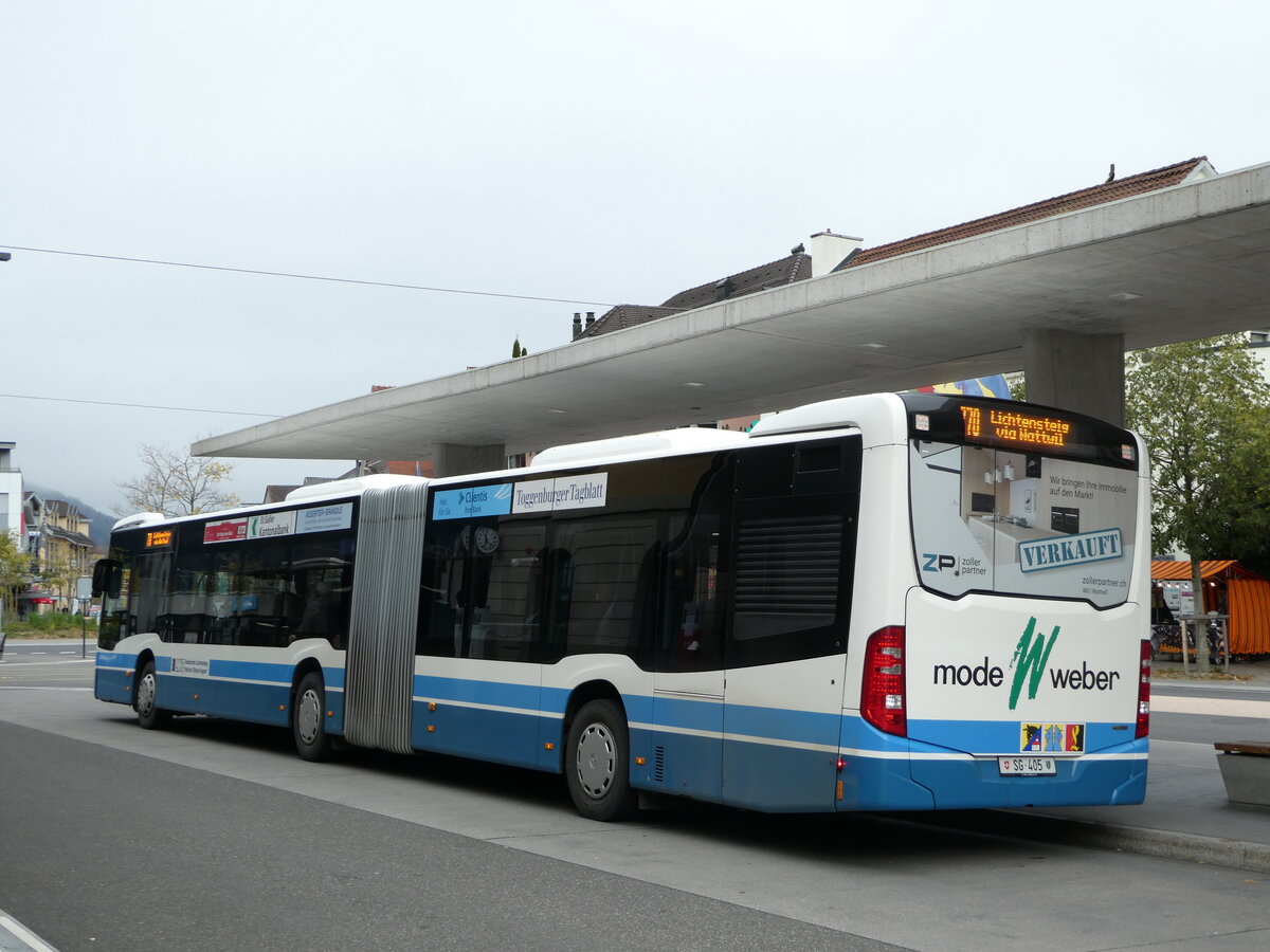 (242'624) - BLWE Wattwil - Nr. 1/SG 405 - Mercedes am 13. November 2022 beim Bahnhof Wattwil
