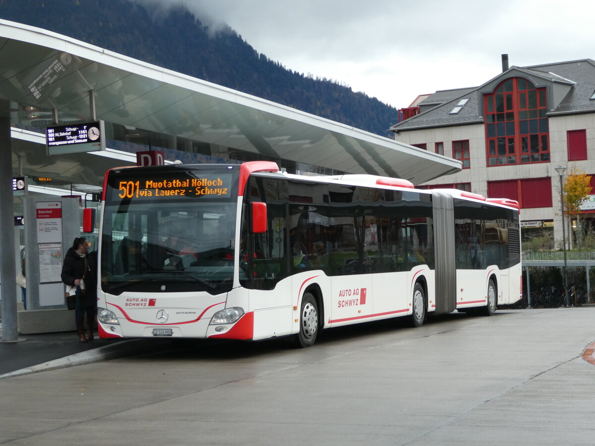 (242'981) - AAGS Schwyz - Nr. 51/SZ 124'900 - Mercedes (ex Auf der Maur, Steinen Nr. 251; ex ZVB Zug Nr. 62) am 18. November 2022 beim Bahnhof Arth-Goldau