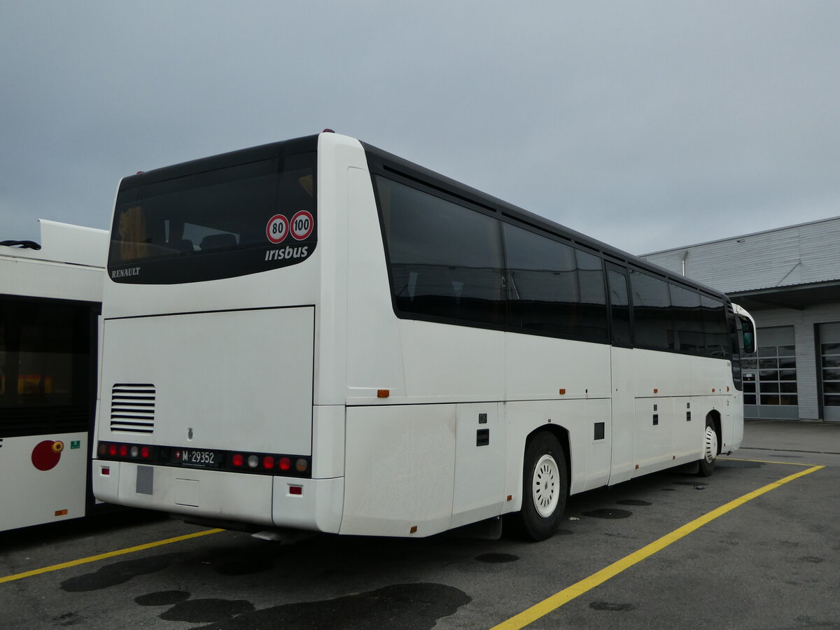 (243'182) - Schweizer Armee - M+29'352 - Irisbus am 27. November 2022 in Kerzers, Interbus
