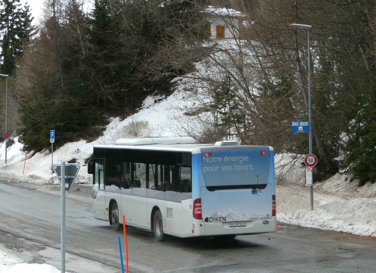 (244'180) - Interbus, Kerzers - VS 537'583 - Mercedes (ex DRB Ingoldstadt/D) am 26. Dezember 2022 in Les Collons, Croise (Einsatz Theytaz)