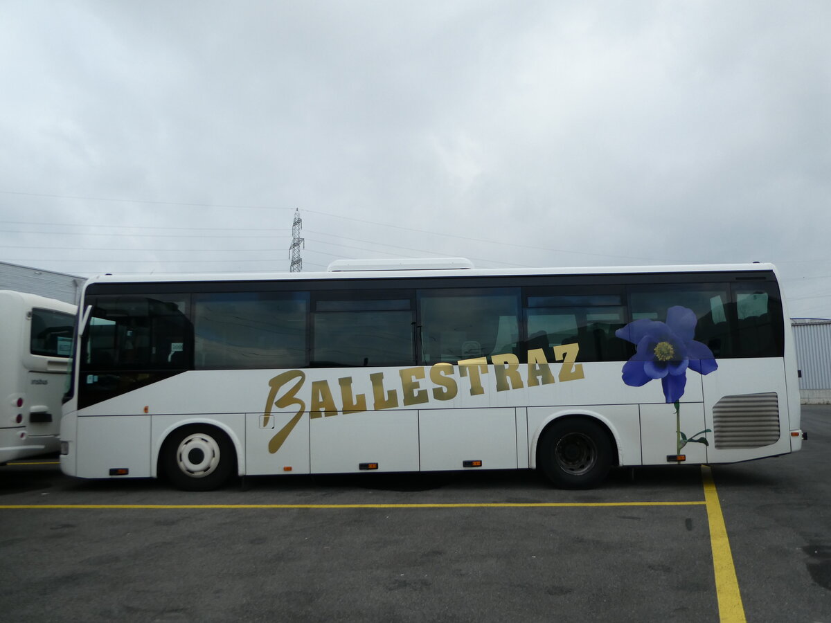(245'499) - Ballestraz, Grne - (VS 76'023) - Irisbus am 28. Januar 2023 in Kerzers, Interbus