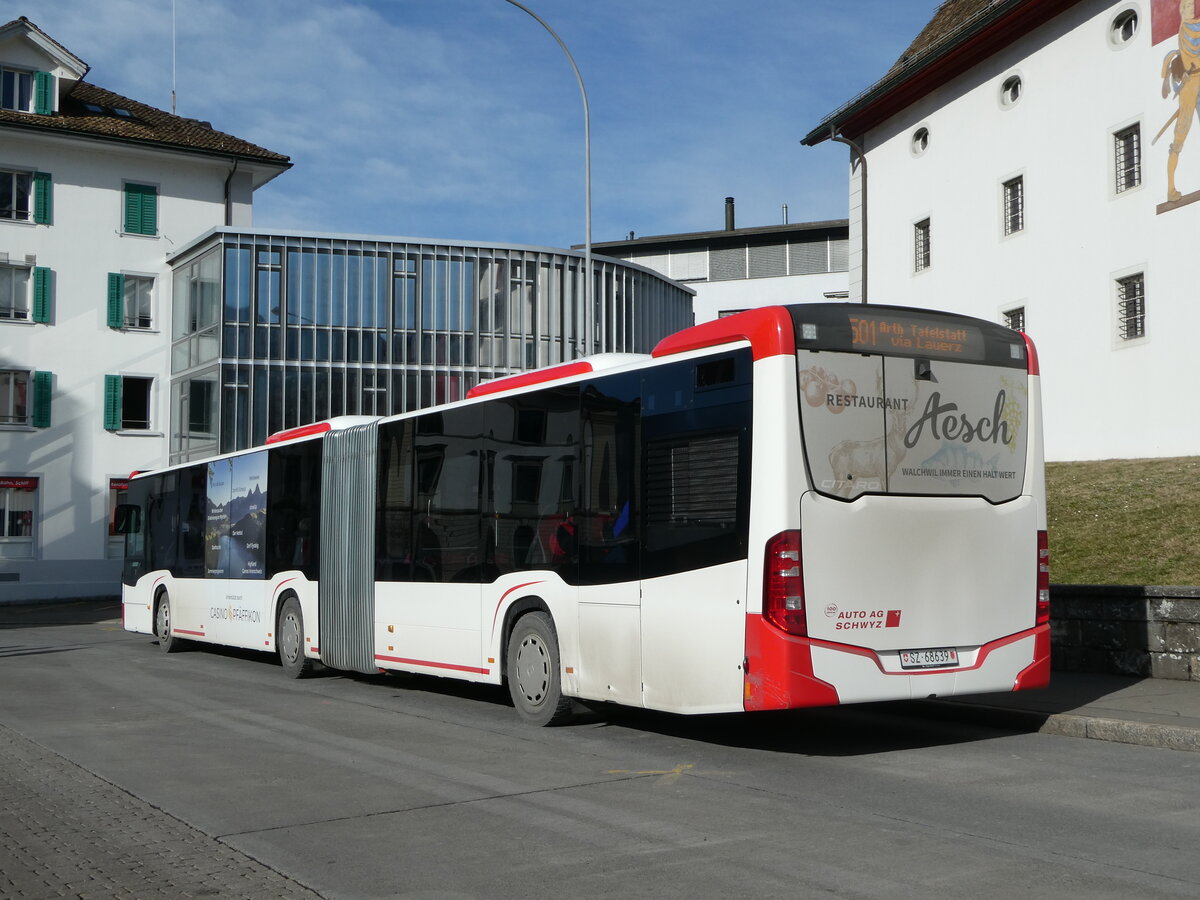 (245'723) - AAGS Schwyz - Nr. 39/SZ 68'639 - Mercedes am 3. Februar 2023 in Schwyz, Zentrum