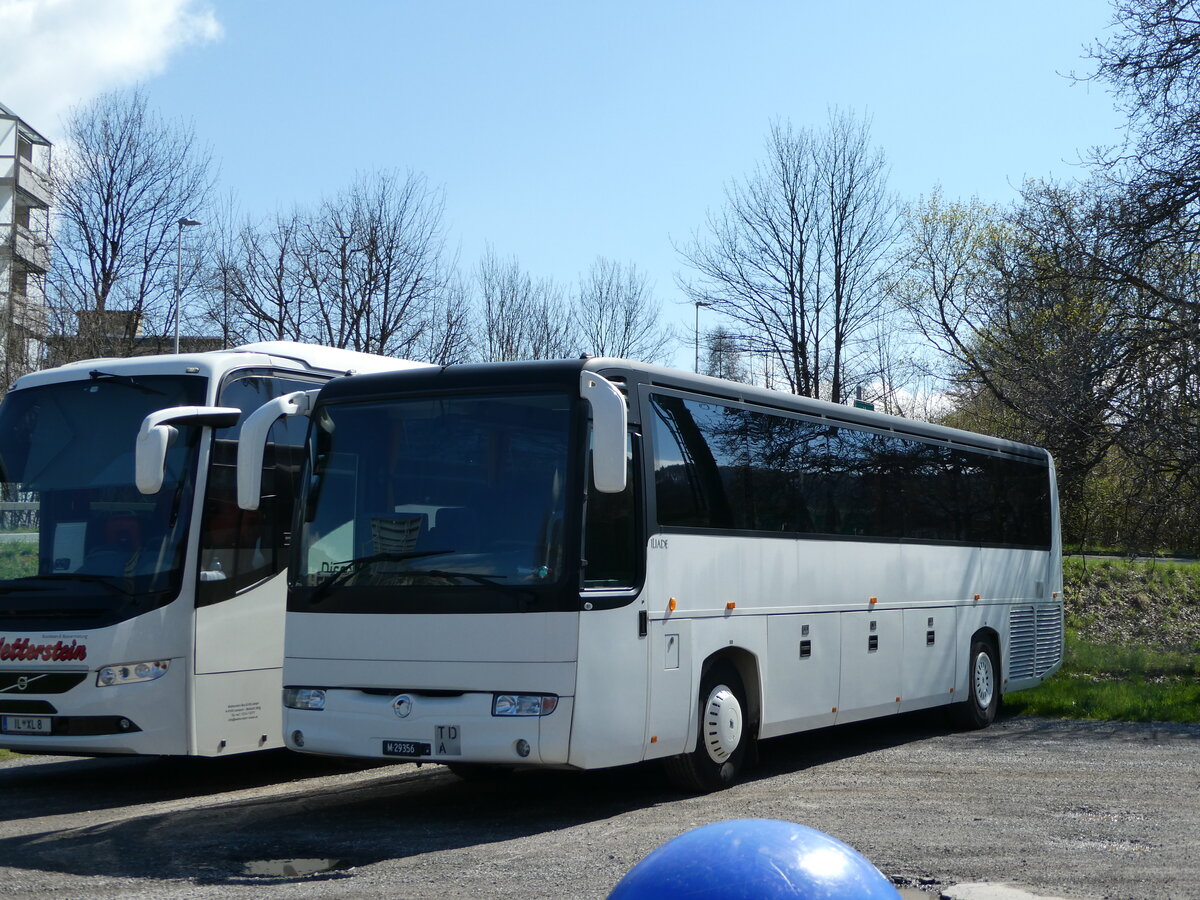 (248'017) - Schweizer Armee - M+29'356 - Irisbus am 4. April 2023 in Spiezwiler, Parkplatz