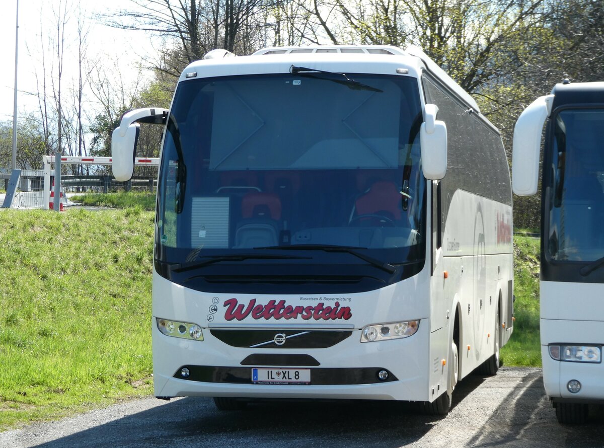 (248'018) - Aus Oesterreich: Wetterstein, Leutasch - IL XL 8 - Volvo am 4. April 2023 in Spiezwiler, Parkplatz