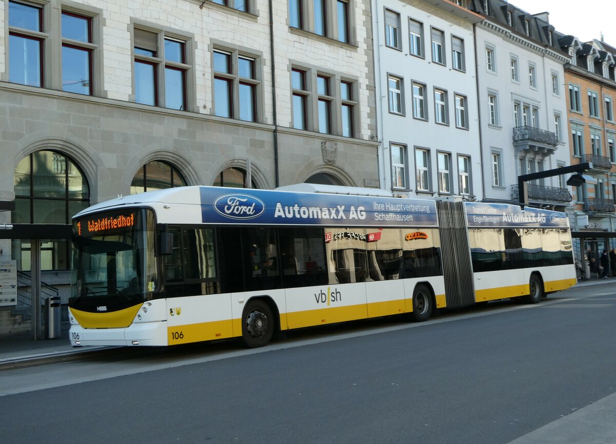 (248'078) - VBSH Schaffhausen - Nr. 106 - Hess/Hess Gelenktrolleybus am 6. April 2023 beim Bahnhof Schaffhausen