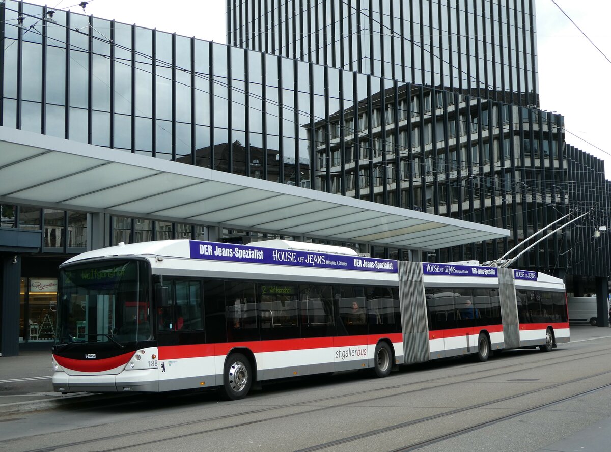(248'406) - St. Gallerbus, St. Gallen - Nr. 188 - Hess/Hess Doppelgelenktrolleybus am 13. April 2023 beim Bahnhof St. Gallen