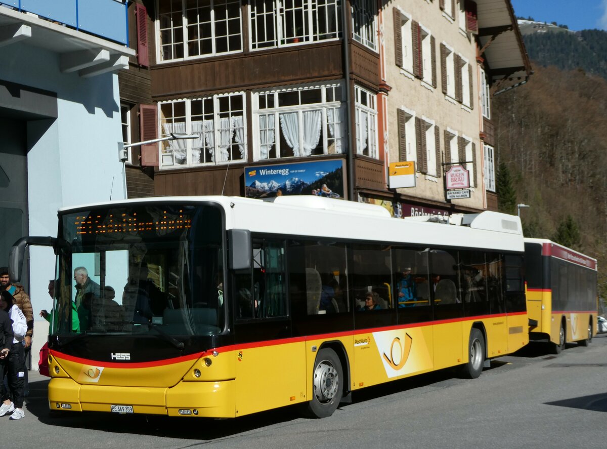 (248'769) - PostAuto Bern - BE 669'359/PID 10'147 - Hess (ex Nr. 6; ex Klopfstein, Laupen Nr. 6) am 18. April 2023 beim Bahnhof Lauterbrunnen