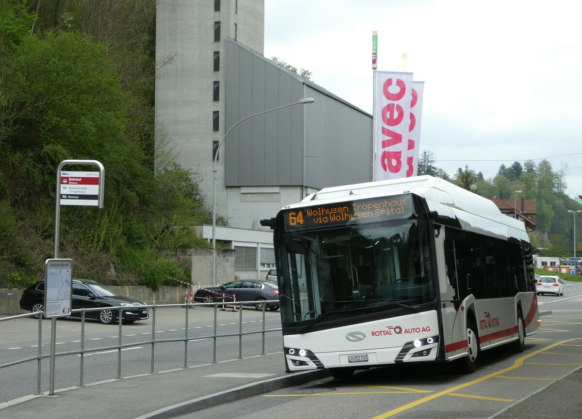(249'315) - ARAG Ruswil - Nr. 56/LU 252'737 - Solaris am 30. April 2023 beim Bahnhof Wolhusen