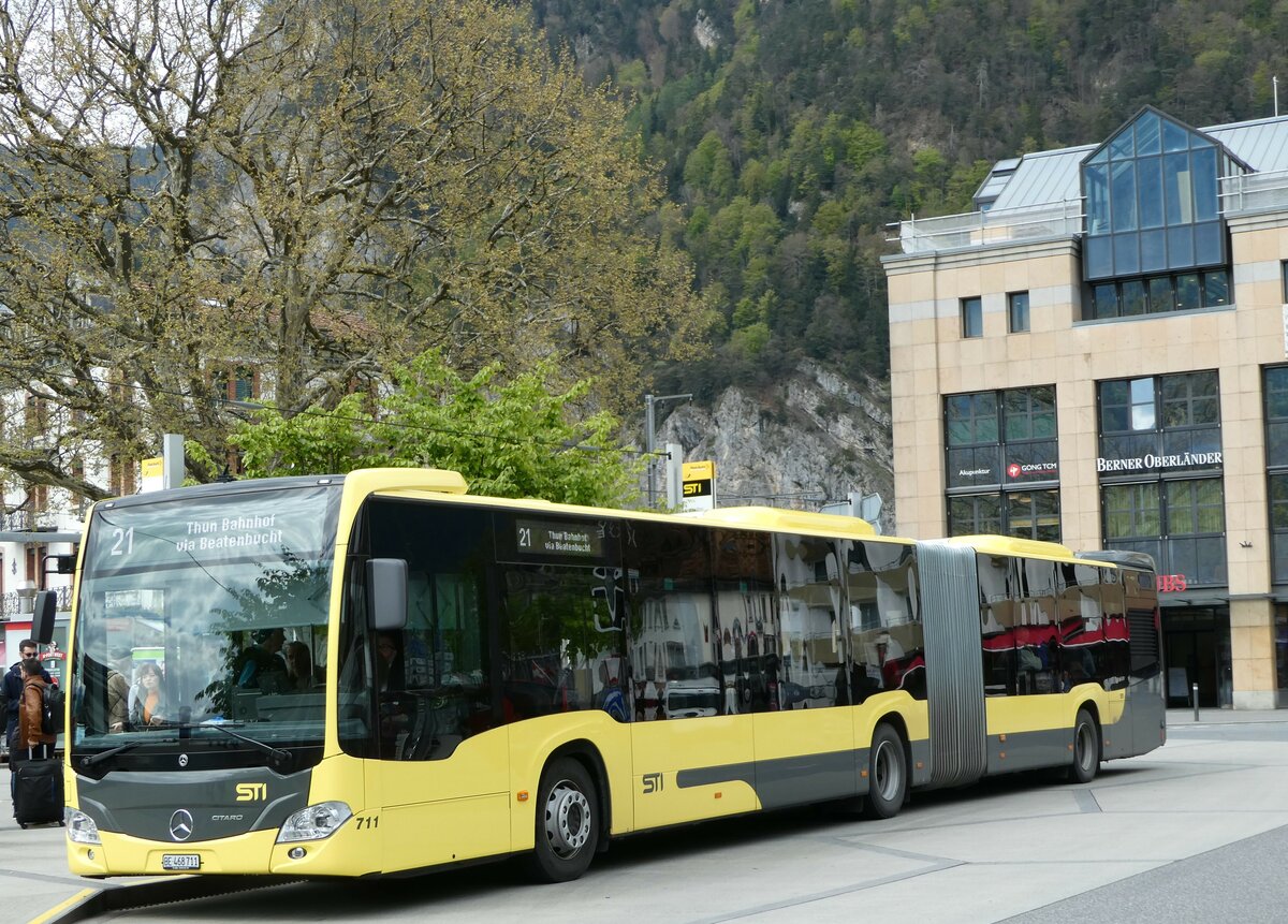 (249'454) - STI Thun - Nr. 711/BE 468'711 - Mercedes am 2. Mai 2023 beim Bahnhof Interlaken West