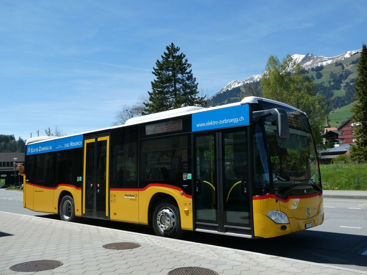 (249'553) - PostAuto Bern - BE 657'480/PID 11'017 - Mercedes am 4. Mai 2023 beim Bahnhof Frutigen