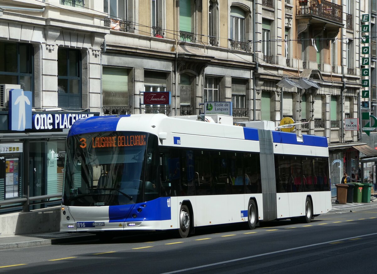 (249'681) - TL Lausanne - Nr. 816/VD 396'459 - Hess/Hess Gelenktrolleybus am 5. Mai 2023 beim Bahnhof Lausanne