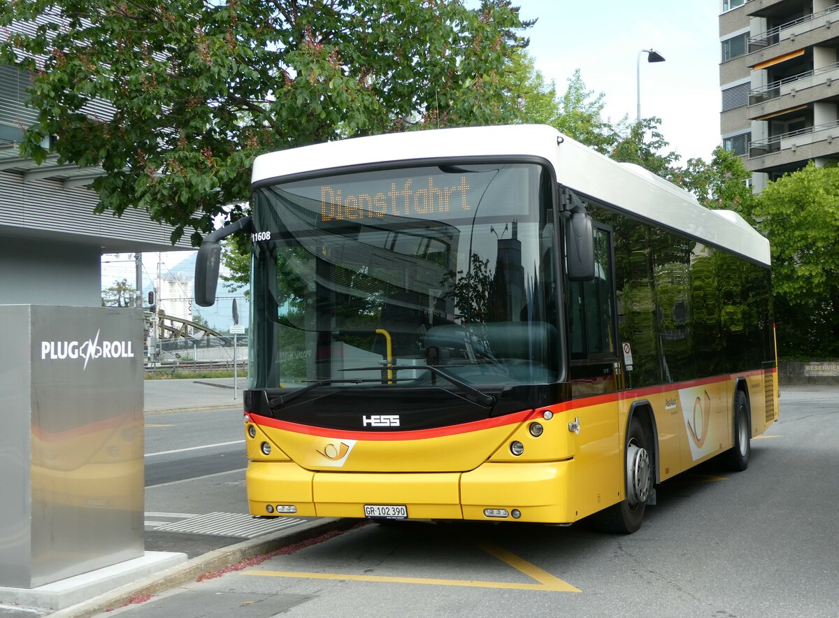 (250'730) - Gessinger, Bad Ragaz - GR 102'390/PID 11'608 - Scania/Hess am 30. Mai 2023 beim Bahnhof Landquart