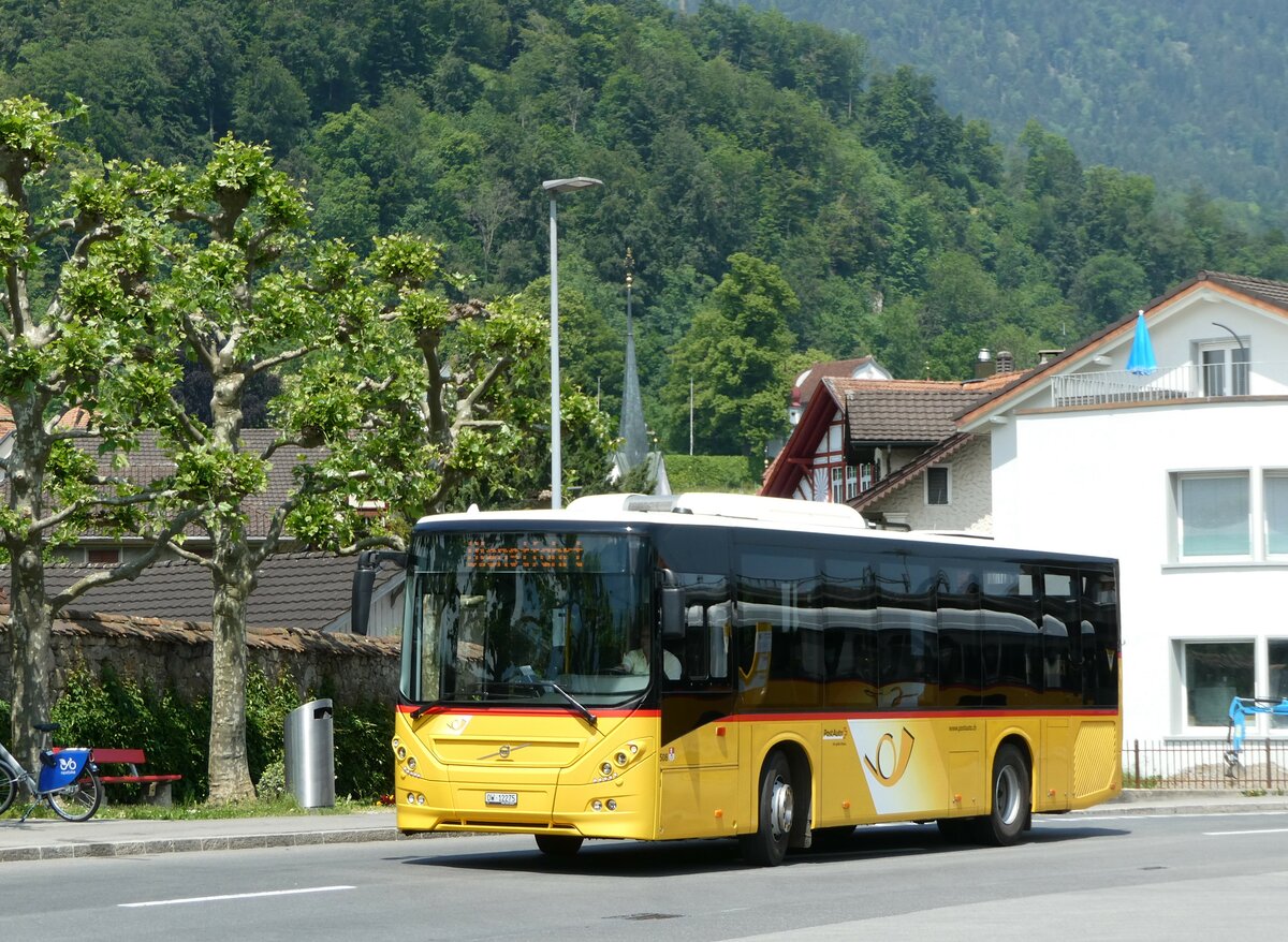 (250'869) - PostAuto Zentralschweiz - Nr. 508/OW 12'275/PID 10'536 - Volvo (ex Nr. 12; ex Dillier, Sarnen Nr. 12) am 1. Juni 2023 beim Bahnhof Sarnen