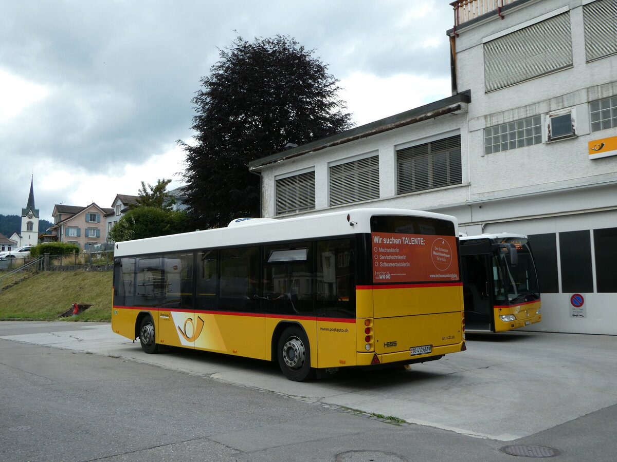 (252'366) - PostAuto Ostschweiz - SG 412'681/PID 10'149 - Hess Personenanhnger am 4. Juli 2023 in Urnsch, Garage