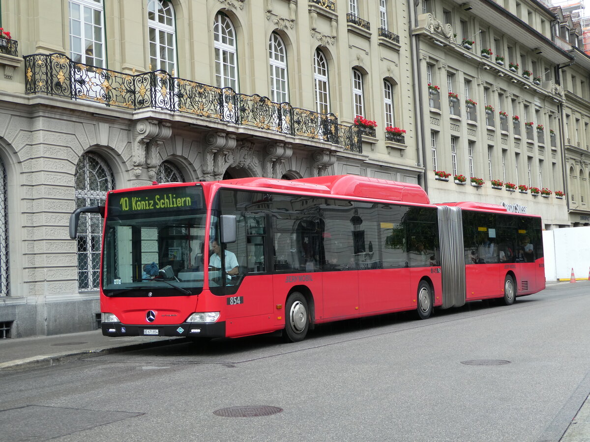 (252'932) - Bernmobil, Bern - Nr. 854/BE 671'854 - Mercedes am 24. Juli 2023 in Bern, Bundesplatz