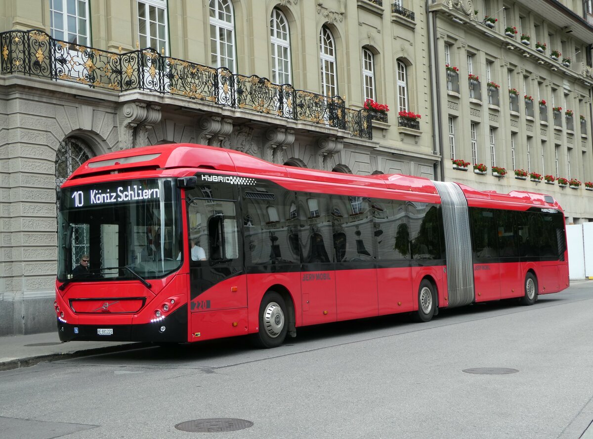 (252'952) - Bernmobil, Bern - Nr. 220/BE 881'220 - Volvo am 24. Juli 2023 in Bern, Bundesplatz
