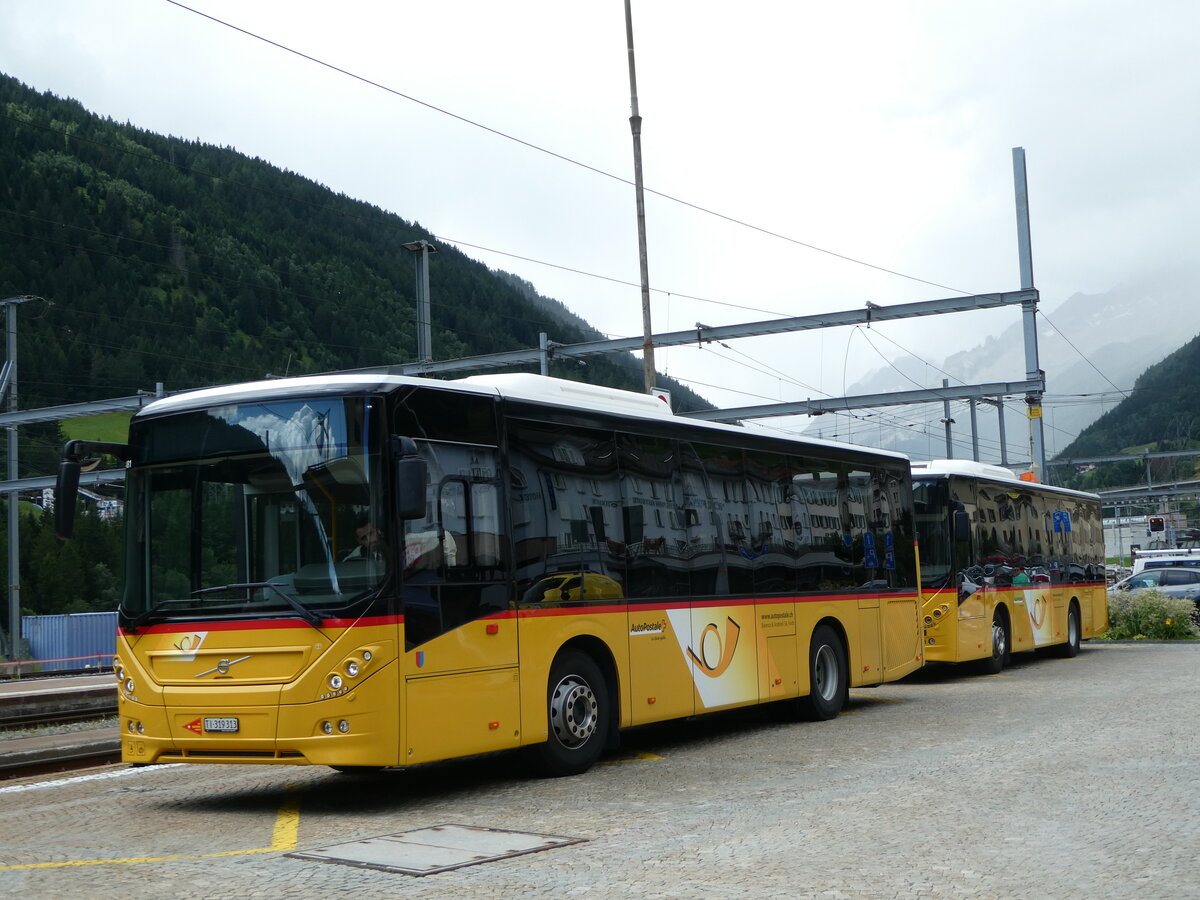 (253'013) - Barenco, Faido - TI 319'313/PID 11'481 - Volvo am 25. Juli 2023 beim Bahnhof Airolo