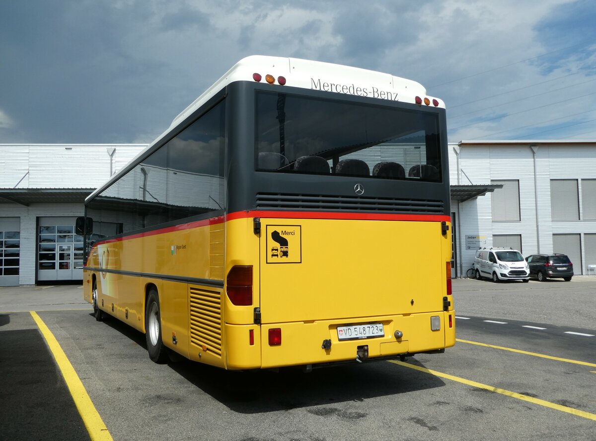 (253'791) - CarPostal Ouest - VD 548'723/PID 3572 - Mercedes am 13. August 2023 in Kerzers, Interbus