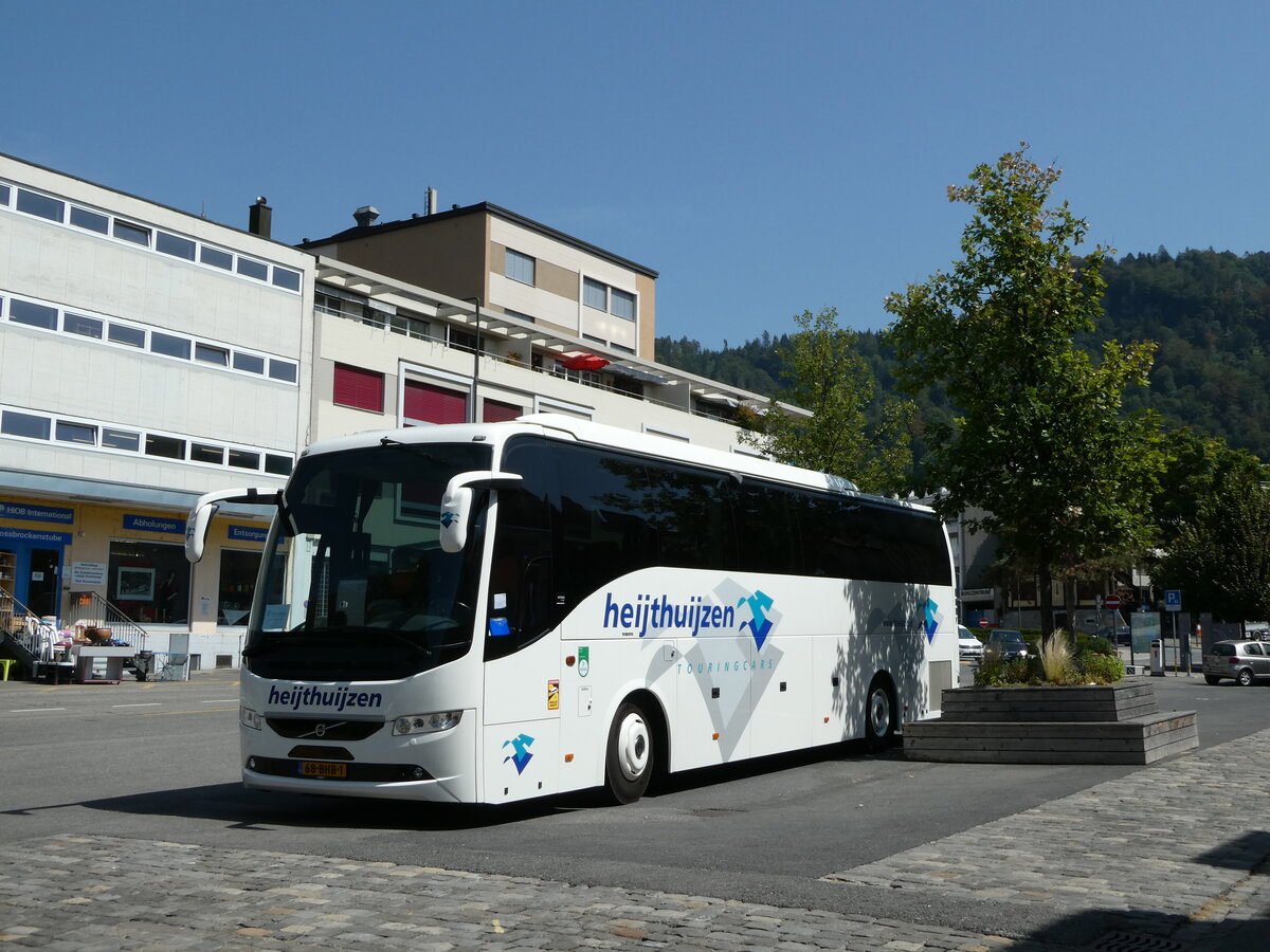 (254'164) - Aus Holland - Heijthuijzen, Elsloo - Nr. 80/68-BHB-1 - Volvo am 23. August 2023 in Thun, Berntorplatz