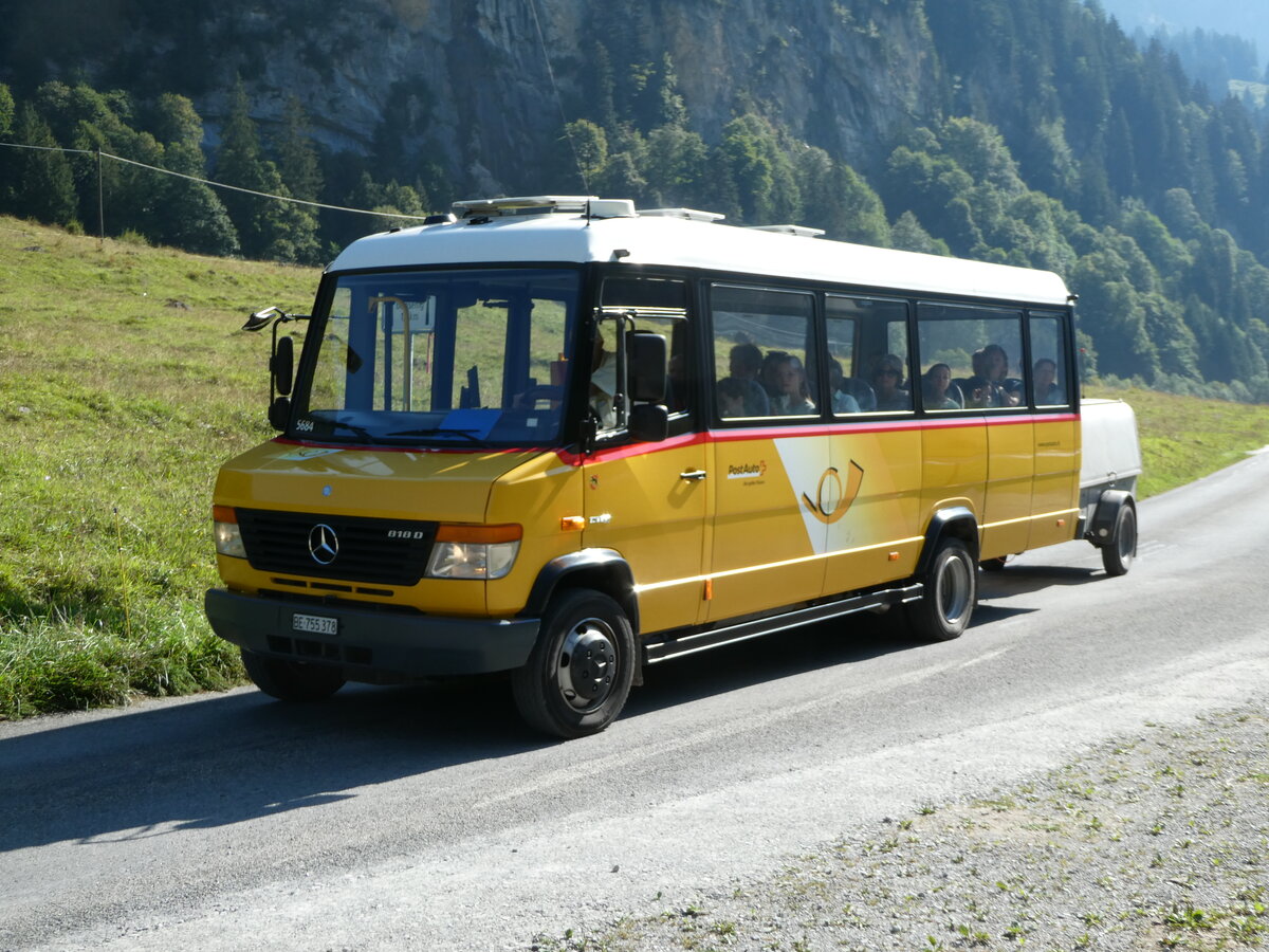 (255'053) - PostAuto Bern - BE 755'378/PID 5684 - Mercedes/Kusters am 10. September 2023 in Kiental, Tschingelsee